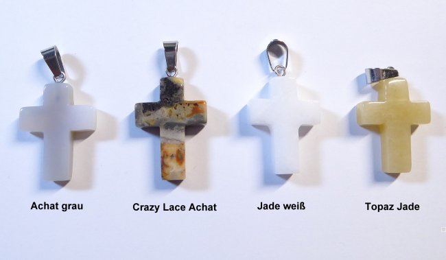 Kreuzanhänger in diversen Steinsorten.